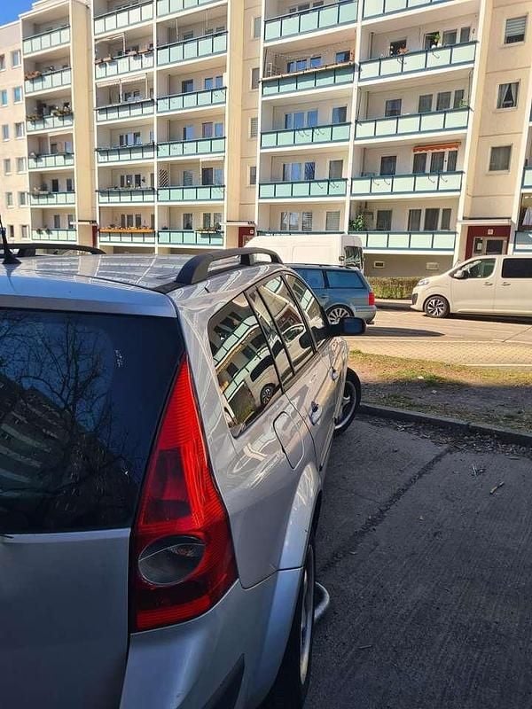Gebraucht Renault Mégane II Avantage 113 PS (83 kW) 2005 Grau Limousine