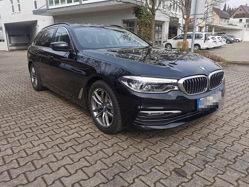 Schwarz Gebraucht 2019 BMW 530 Kombi | 26.500 € (Fairer Preis) - Bild 1/4