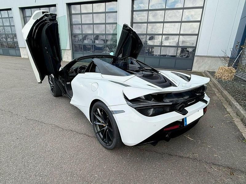 Gebraucht McLaren 720S 721 PS (530 kW) 2023 Weiß Cabrio