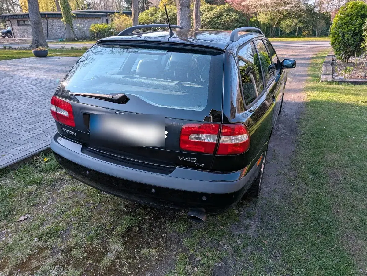 Occasion Volvo V40 200 ch (147 kW) 2001 Noir Break