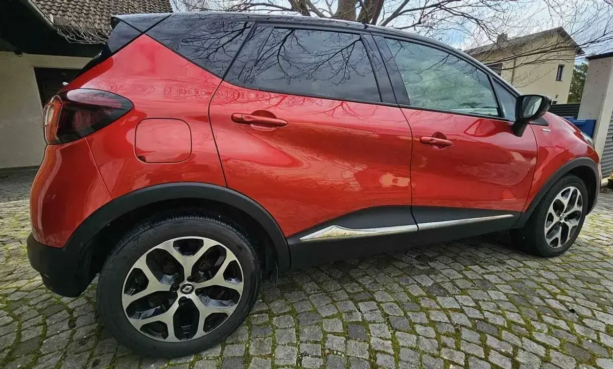 Używany Renault Captur Initiale Paris 118 KM (86 kW) 2017 Czerwony SUV