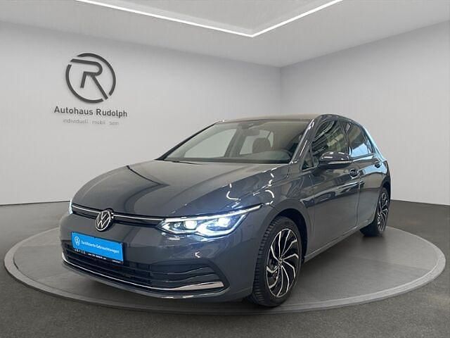 Gebraucht VW Golf VIII Move 150 PS (110 kW) 2024 Grau Limousine