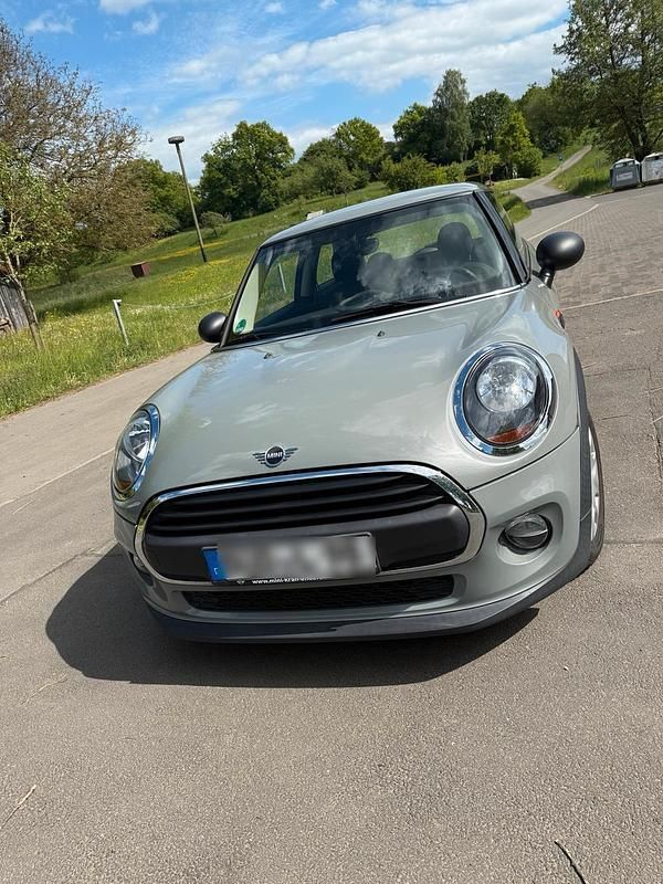 Grau Gebraucht 2018 Mini ONE Salt Kleinwagen | 15.900 € - Bild 1/4