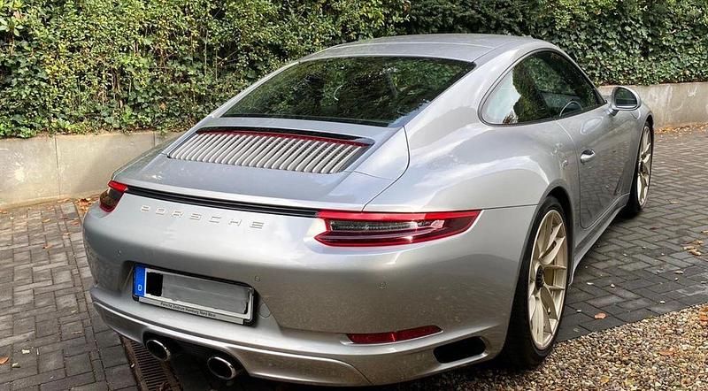 Usata Porsche 911 450 CV (330 kW) 2017 Argento Coupé