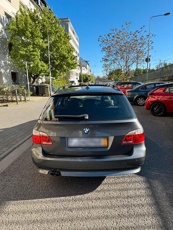 Usata BMW 525 192 CV (141 kW) 2004 Grigio Station wagon