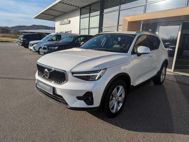 Gebraucht Volvo XC40 120 PS (88 kW) 2024 SUV