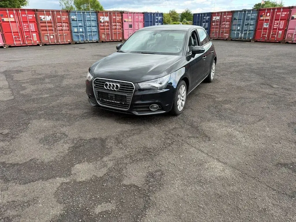 Usata Audi A1 Sportback Attraction 122 CV (89 kW) 2012 Nero Utilitaria