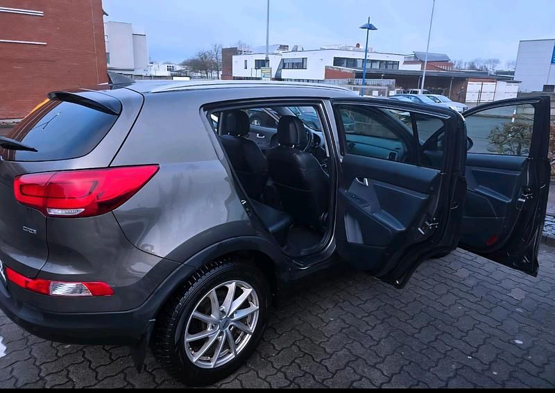 Gebraucht Kia Sportage 136 PS (100 kW) 2015 Grau SUV