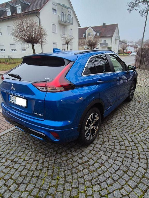 Gebraucht Mitsubishi Eclipse Cross Plus 188 PS (138 kW) 2022 Blau SUV