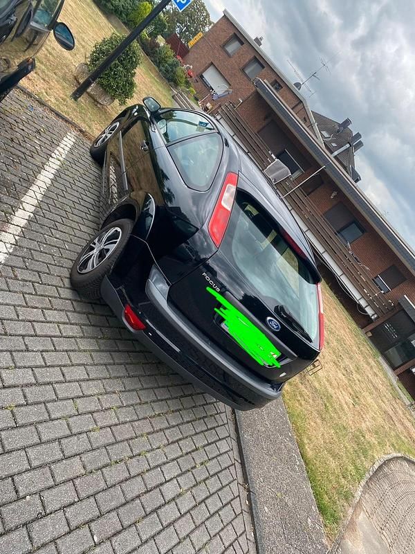 Gebraucht Ford Focus 108 PS (79 kW) 2006 Schwarz Coupé