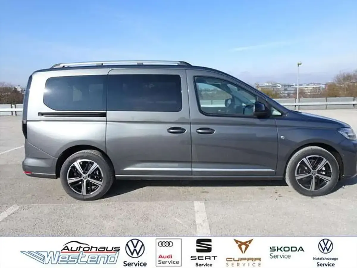 Gebraucht VW Caddy Maxi Style 150 PS (110 kW) 2025 Indiumgrau metallic Van / Kleinbus