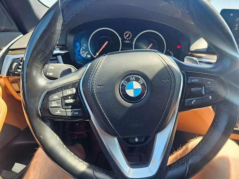 Gebraucht BMW 520 Efficient Dynamics 190 PS (139 kW) 2018 Grau Limousine