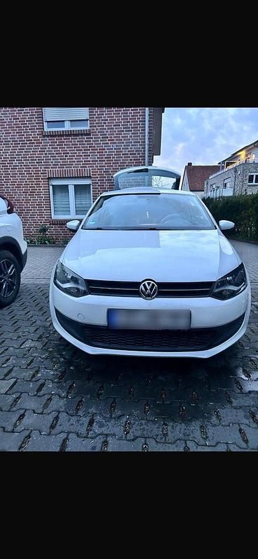 Gebraucht VW Polo 90 PS (66 kW) 2010 Weiß Kleinwagen