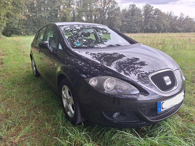 Gebraucht Seat Leon 105 PS (77 kW) 2008 Schwarz Kleinwagen