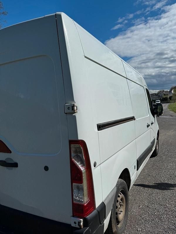 Gebraucht Renault Master 100 PS (73 kW) 2011 Weiß Van / Kleinbus