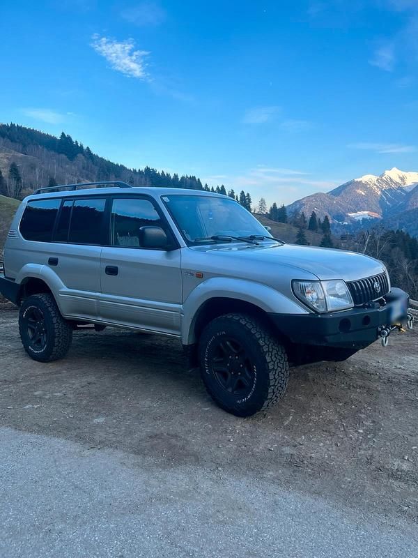 Gebraucht Toyota Land Cruiser 163 PS (119 kW) 2002 Grau SUV