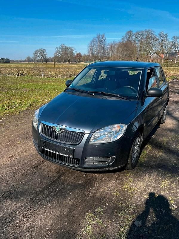 Gebraucht Skoda Fabia 80 PS (58 kW) 2010 Grau Kleinwagen