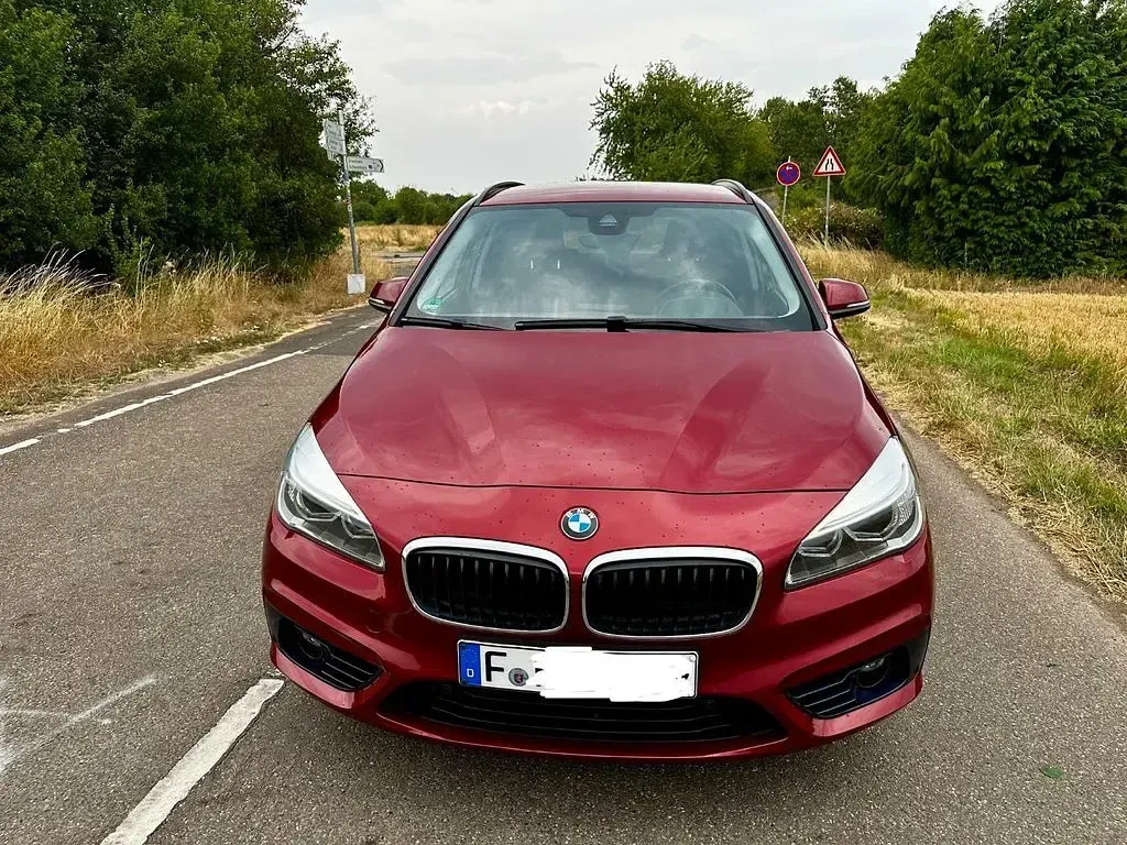 Gebraucht BMW 218 Active Tourer Sport Line 150 PS (110 kW) 2017 Rot Van / Kleinbus