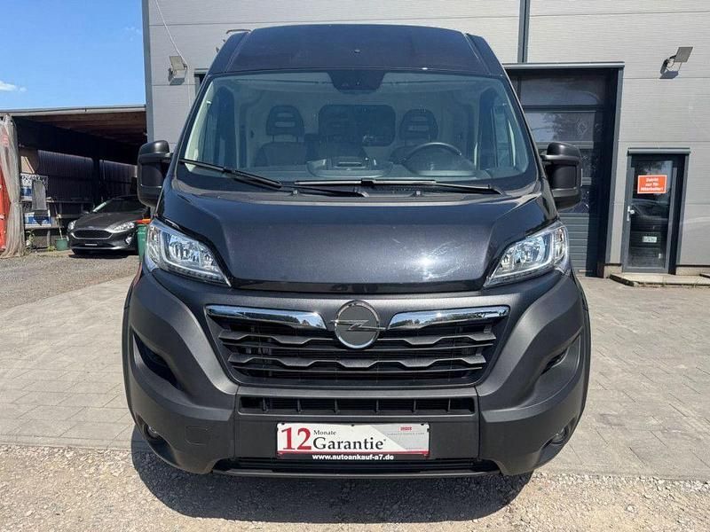 Gebraucht Opel Movano 140 PS (102 kW) 2024 Grau Van