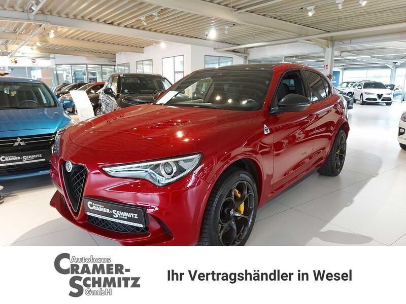 Rot Gebraucht 2021 Alfa Romeo Stelvio Quadrifoglio SUV | 54.978 € (Fairer Preis) - Bild 1/4