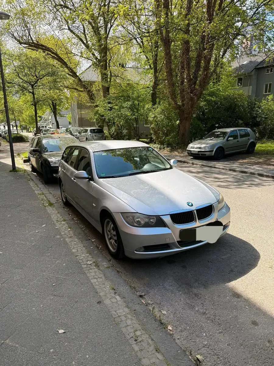 Gebraucht BMW 320 163 PS (119 kW) 2006 Silber Kombi