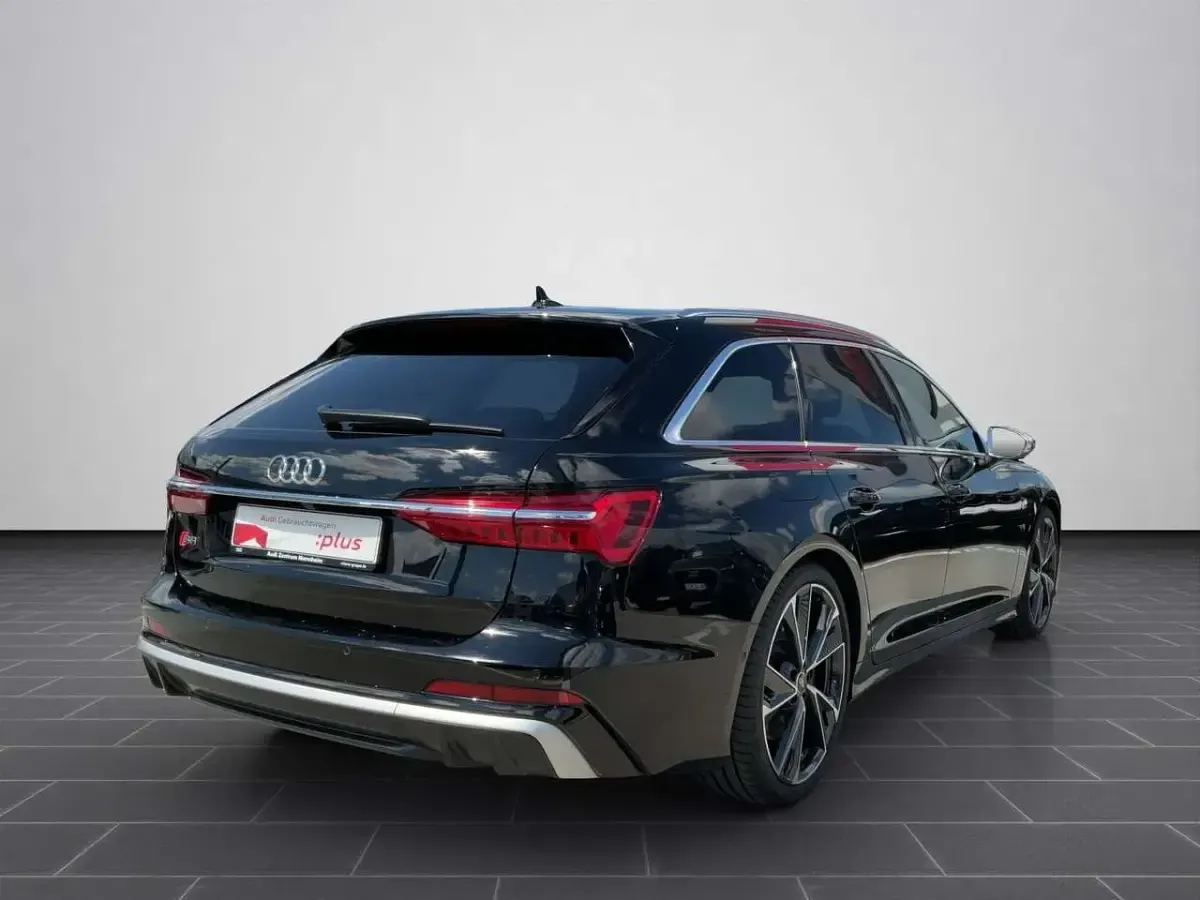 Gebraucht Audi S6 Comfort 344 PS (253 kW) 2025 Brillantschwarz Kombi