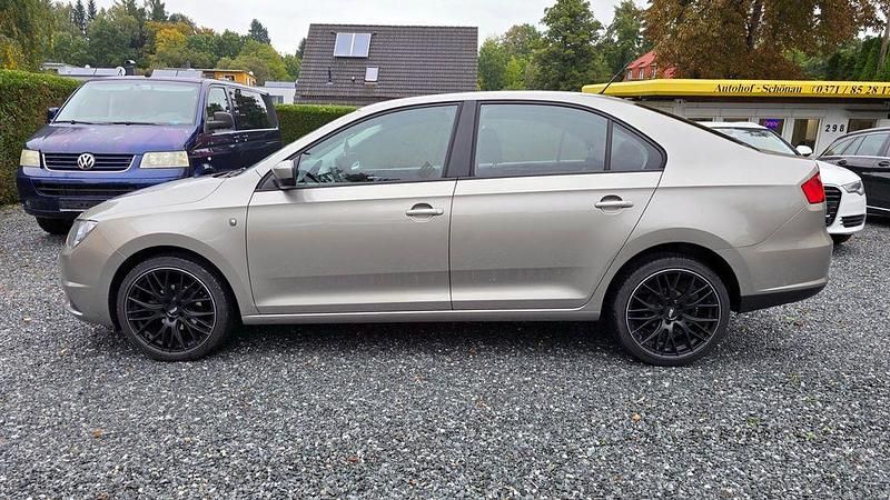 Gebraucht Seat Toledo Reference 86 PS (63 kW) 2015 Grau Limousine