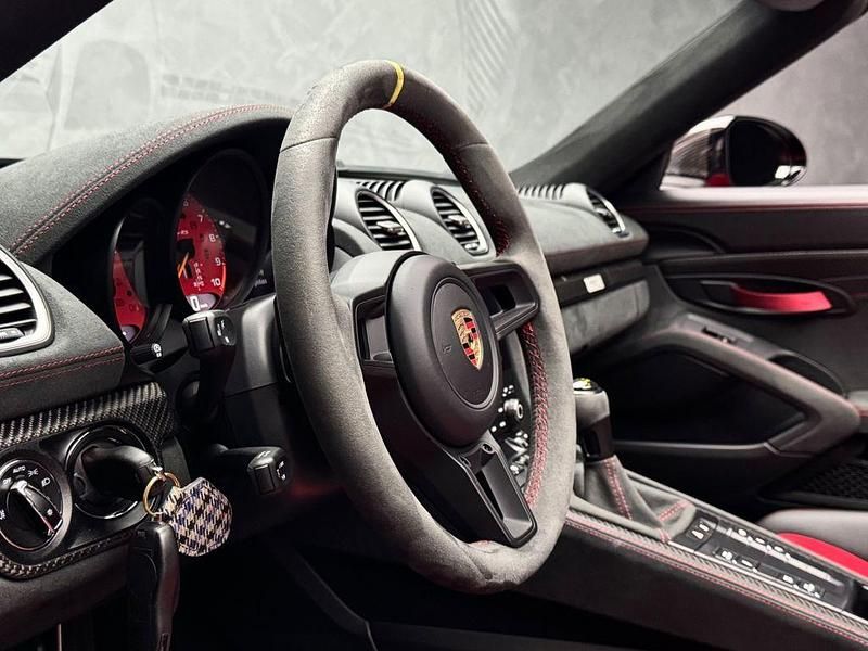 Gebraucht Porsche Boxster Spyder 500 PS (367 kW) 2024 Rot Cabrio