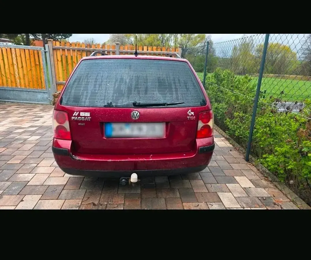 Gebraucht VW Passat 131 PS (96 kW) 2003 Rot Kombi