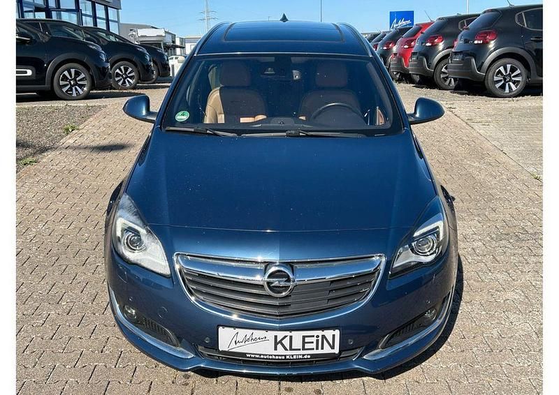 Blau Gebraucht 2016 Opel Insignia Limousine | 8.900 € (Guter Preis) - Bild 1/4