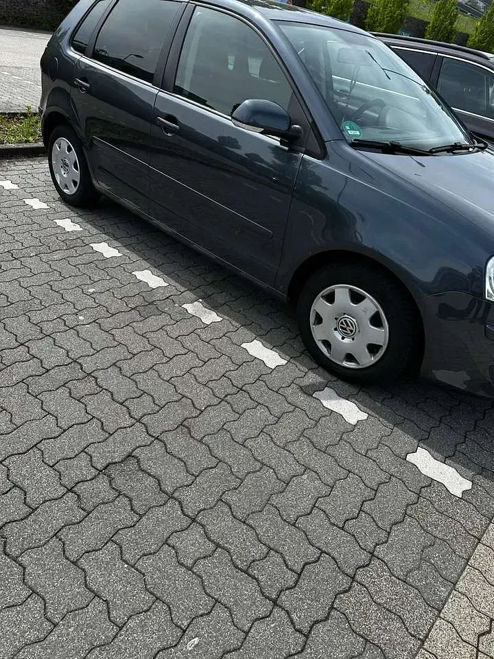 Gebraucht VW Polo Comfortline 60 PS (44 kW) 2009 Schwarz Kleinwagen
