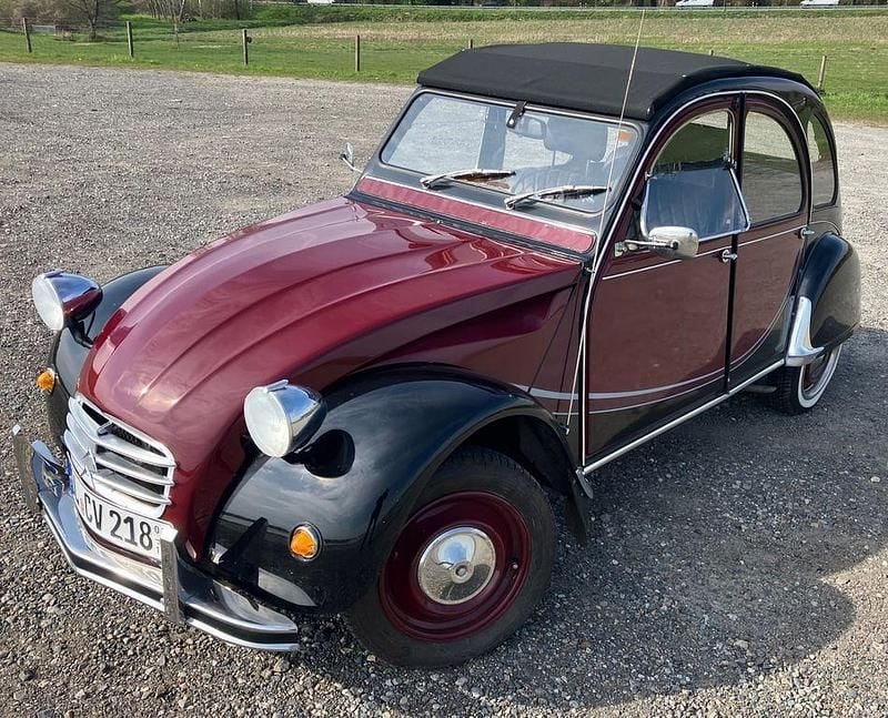 Second-hand Citroën 2CV Charleston 29 CP (21 kW) 1988 Roșu Berlinǎ