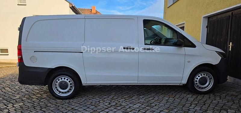 Gebraucht Mercedes Vito 163 PS (119 kW) 2017 Weiß Van