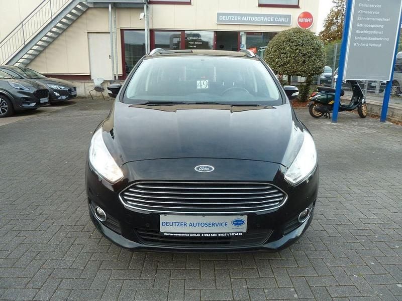 Gebraucht Ford S-MAX Trend 160 PS (117 kW) 2016 Schwarz Van / Kleinbus