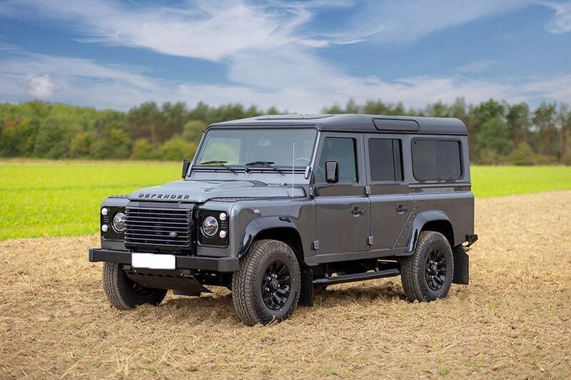 Grau Gebraucht 2016 Land Rover Defender SUV | 71.000 € - Bild 1/4