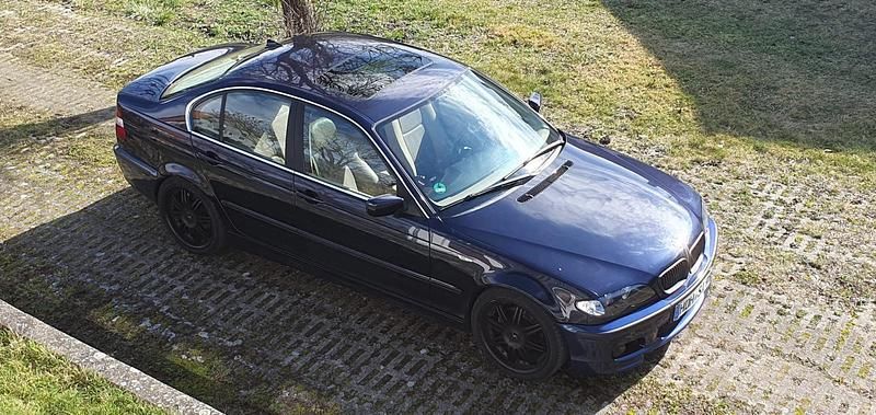 Gebraucht BMW 320 170 PS (125 kW) 2002 Blau Limousine