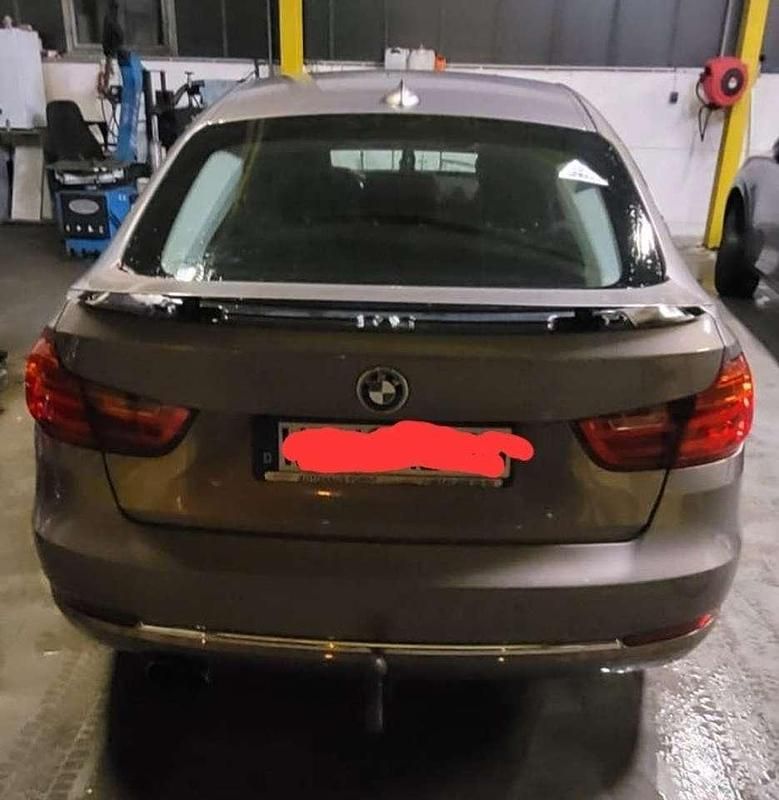 Gebraucht BMW 330 Luxury Line 258 PS (189 kW) 2015 Limousine