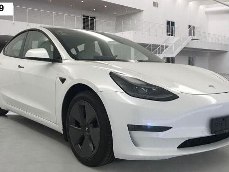 Weiss Gebraucht 2021 Tesla Model 3 Long Range Limousine | 25.450 € (Fairer Preis) - Bild 1/4