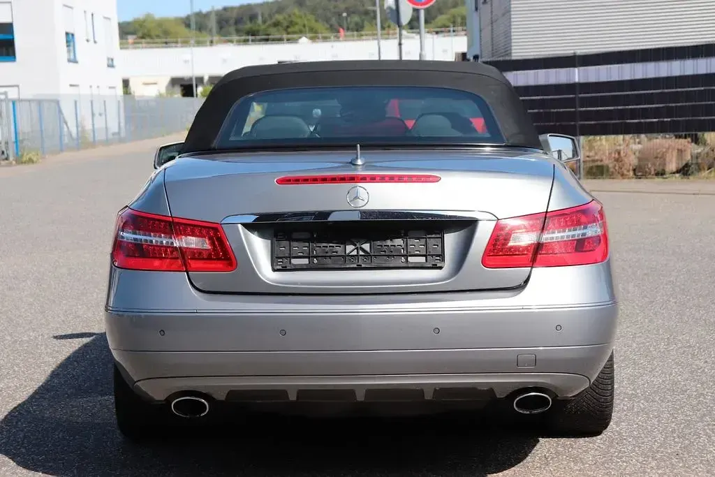 Gebraucht Mercedes E350 231 PS (169 kW) 2011 Silber Cabrio