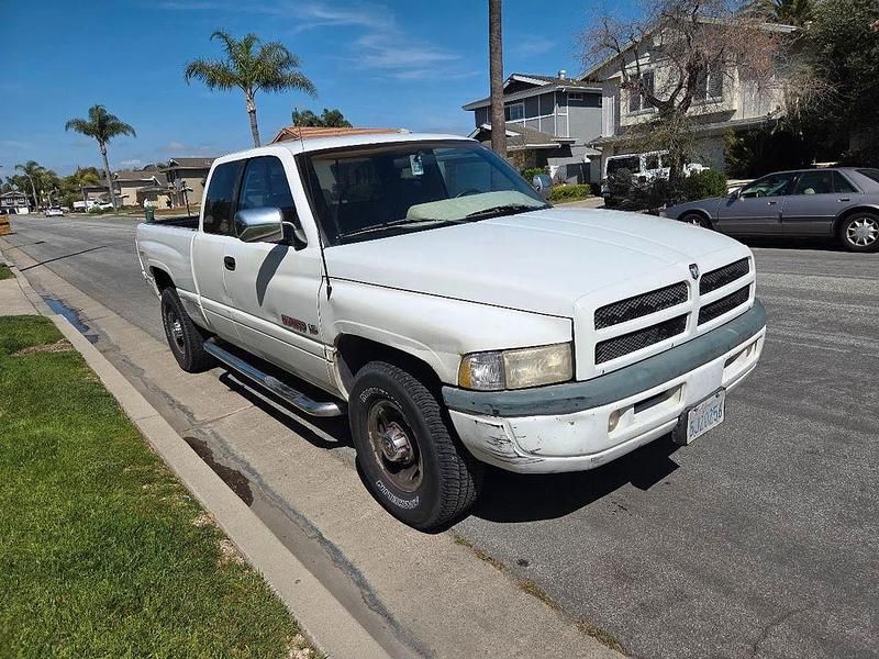 Gebraucht Dodge Ram 249 PS (183 kW) 1996 Weiß Pickup