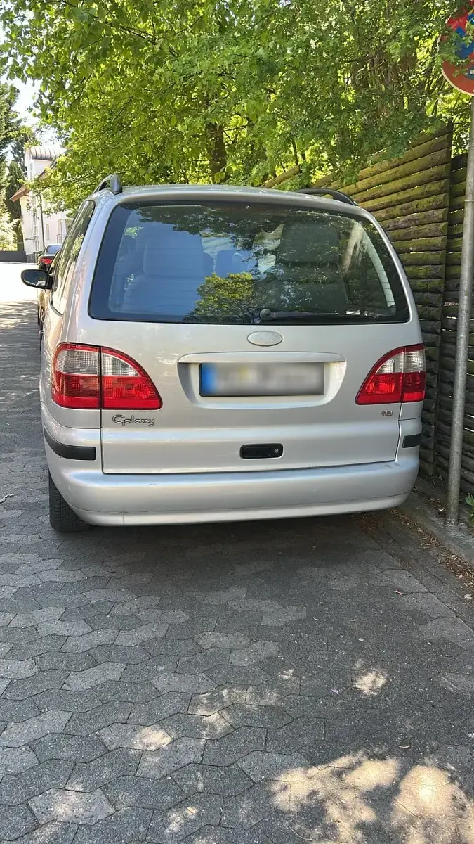 Usata Ford Galaxy 131 CV (96 kW) 2002 Argento Monovolume