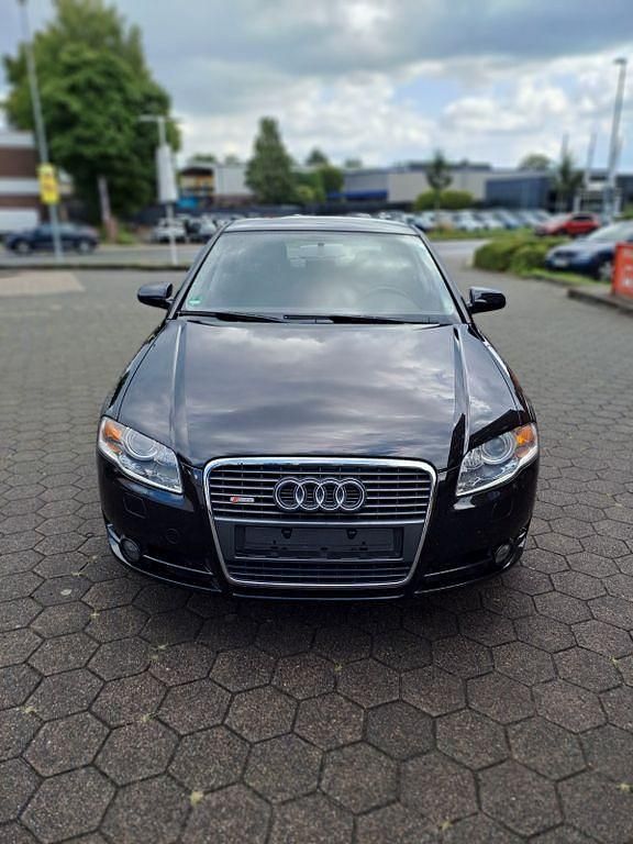Schwarz Gebraucht 2005 Audi A4 S-Line Limousine | 5.500 € (Etwas zu teuer) - Bild 1/4