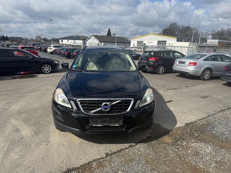 Gebraucht Volvo XC60 Kinetic 163 PS (119 kW) 2011 Schwarz SUV