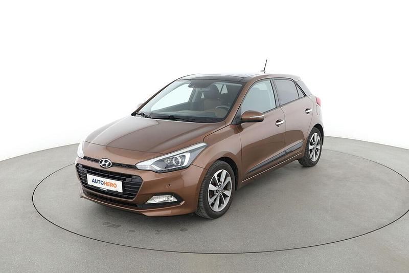 Braun Gebraucht 2017 Hyundai i20 Style Limousine | 12.590 € (Teuer) - Bild 1/3