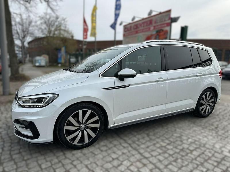 Gebraucht VW Touran Highline 150 PS (110 kW) 2017 Weiß Van / Kleinbus