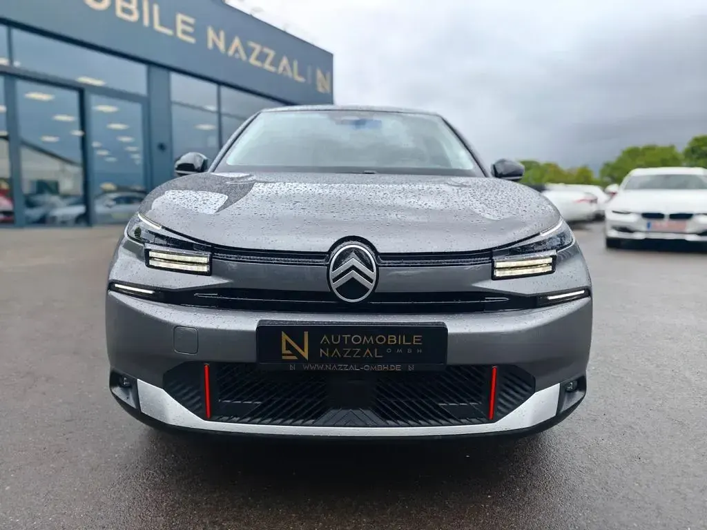 Neu Citroën C4 145 PS (106 kW) 2026 Grau SUV