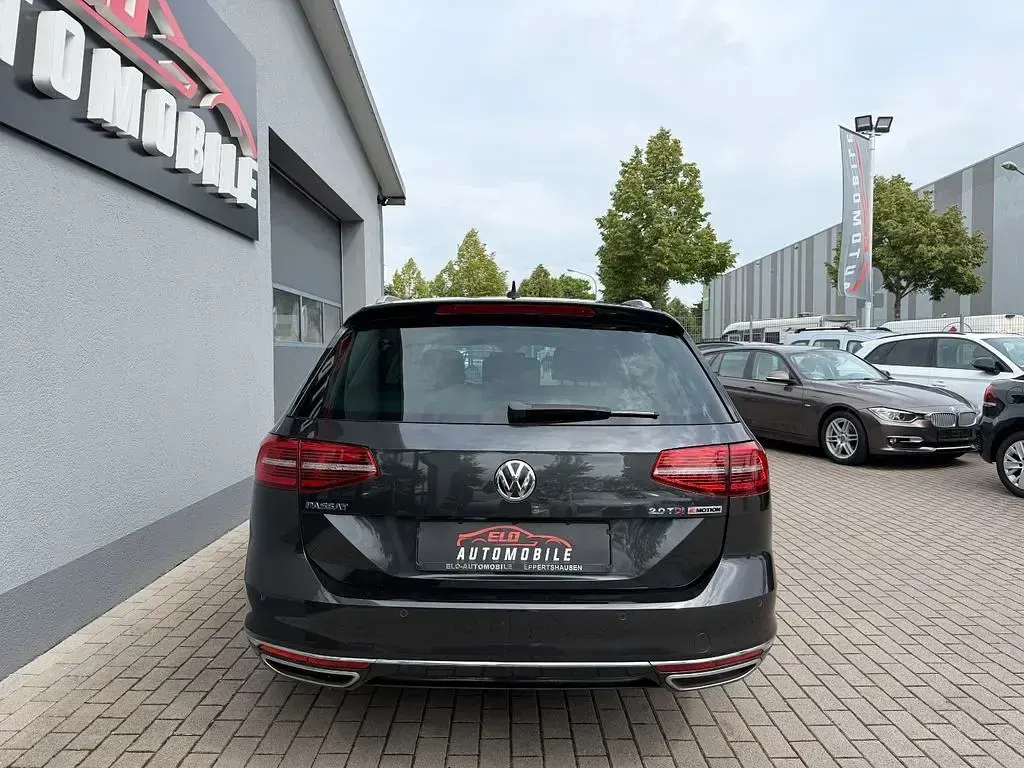 Gebraucht VW Passat Highline 190 PS (139 kW) 2017 Grau Kombi