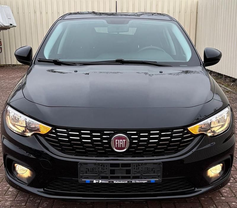 Gebraucht Fiat Tipo 120 PS (88 kW) 2019 Schwarz Limousine