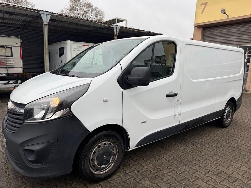 Gebraucht Opel Vivaro 120 PS (88 kW) 2016 Weiß Van / Kleinbus