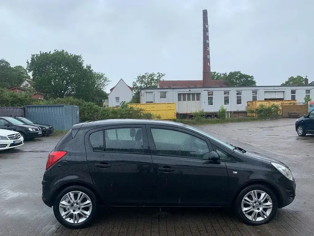 Gebraucht Opel Corsa Edition 86 PS (63 kW) 2013 Schwarz Kleinwagen